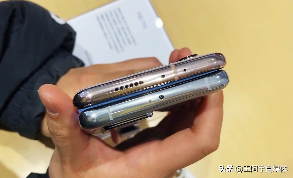 苹果xsmax和小米10s哪个音质好,华为freebuds4和苹果airpods音质