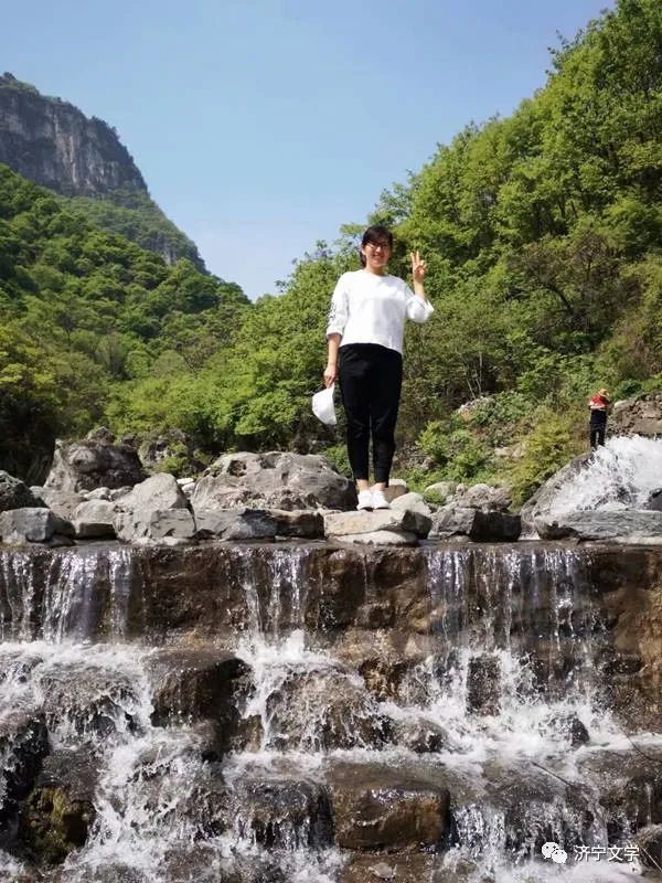十八双鞋散文,帆布鞋英文字母