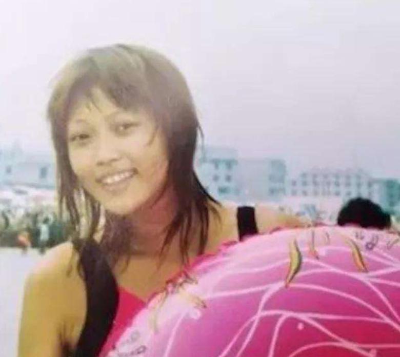 “我今年7岁，妈妈让我割双眼皮”，400万孩子靠整容赢在起跑线