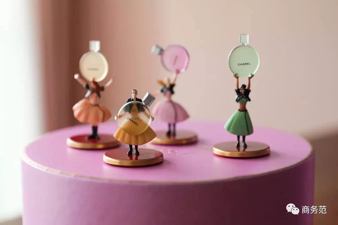 香奈儿美妆全线测评,香奈儿好用彩妆排名榜