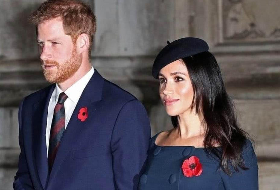 哈里梅根被女王羞辱？4英镑贱卖印着他们头像的饼干，还是没人买