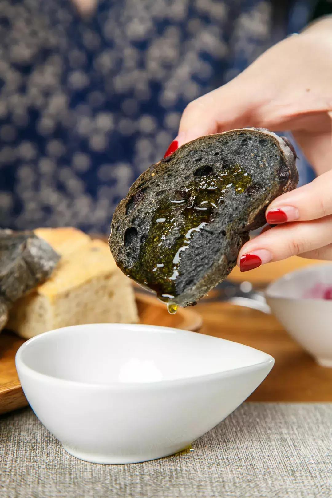 万元抽奖！送戴森卷发棒+TF口红！这家花园西餐厅让我开始嫌弃男友！