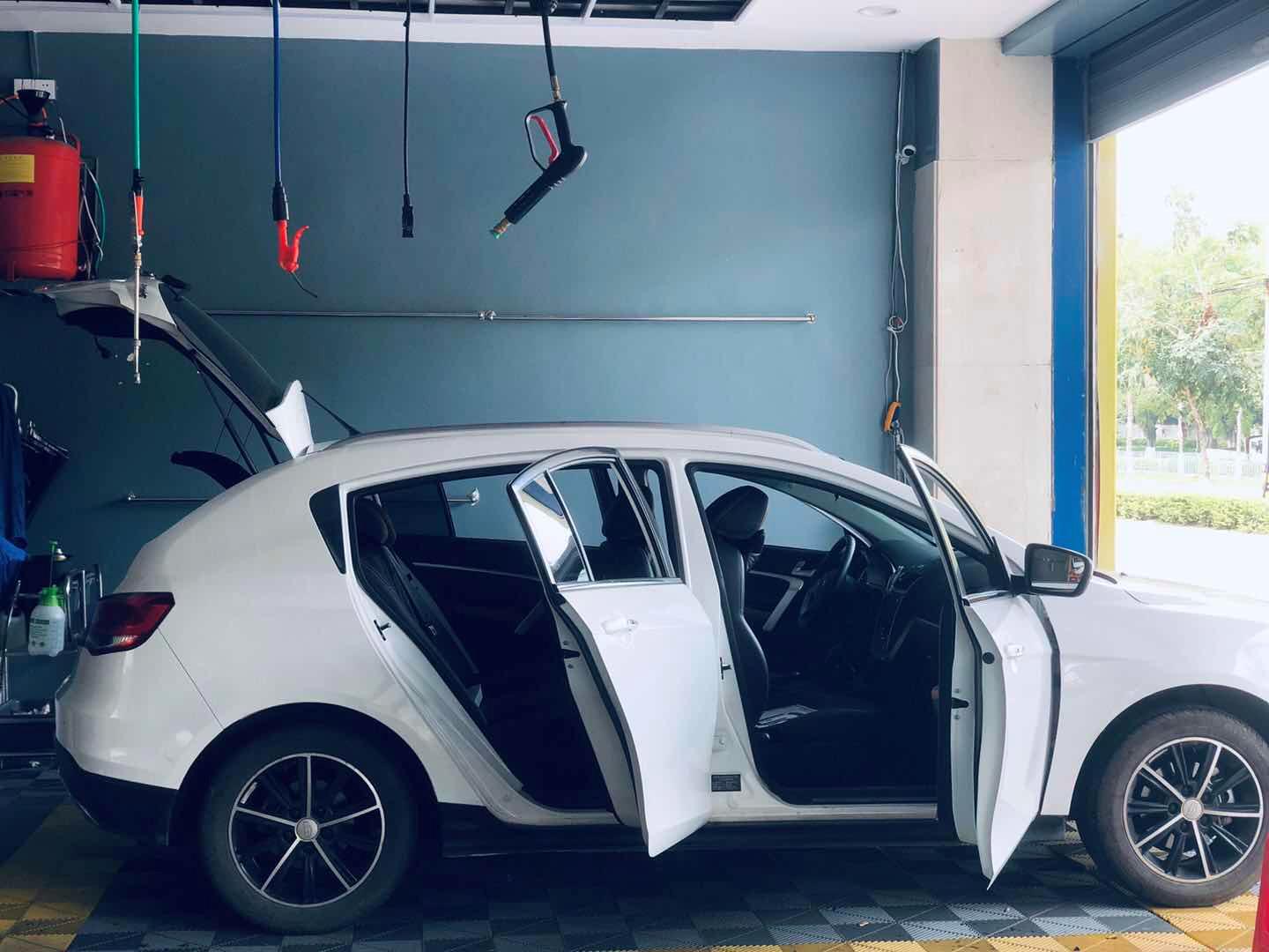 吉利rs配置及油耗,千里之外淘车怎么样