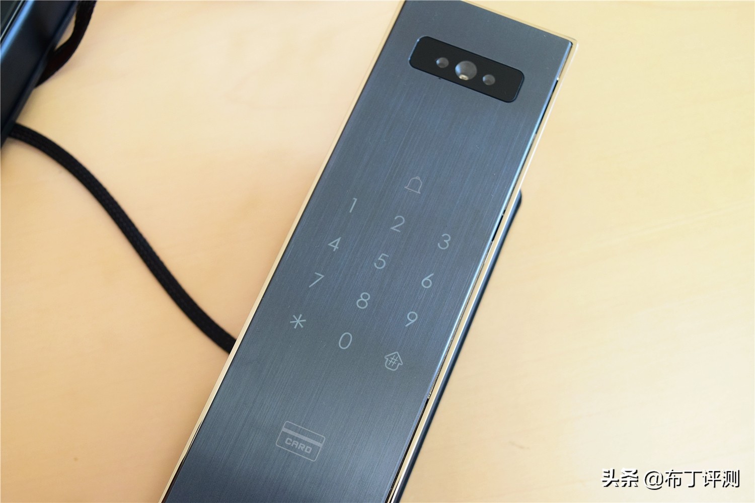 t11face智能门锁如何室内开门,开锁智能门锁