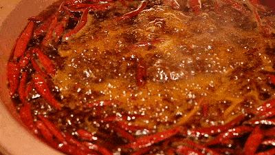 辣椒酱为什么没香了,辣椒酱为什么有生辣椒的味道