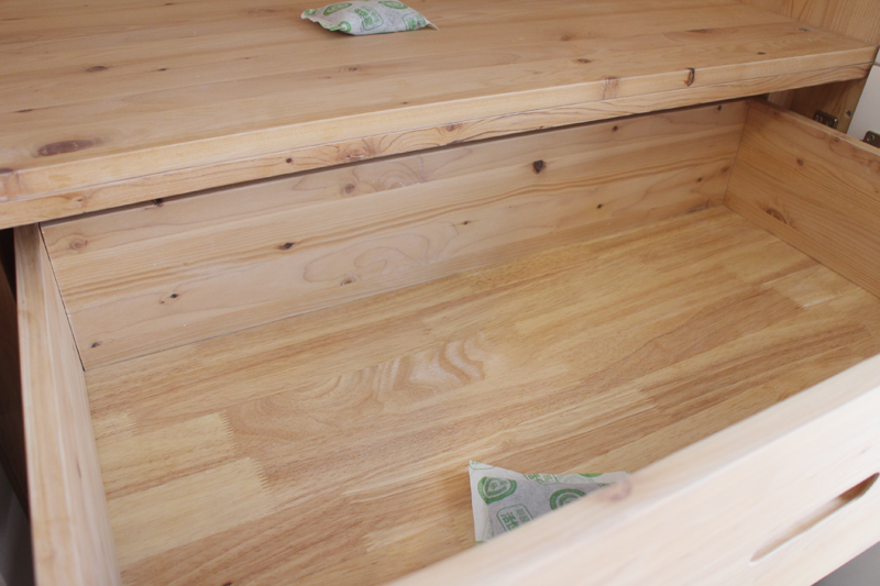 实木家具上漆时，木蜡油真比水性漆环保吗？选好木蜡油有诀窍