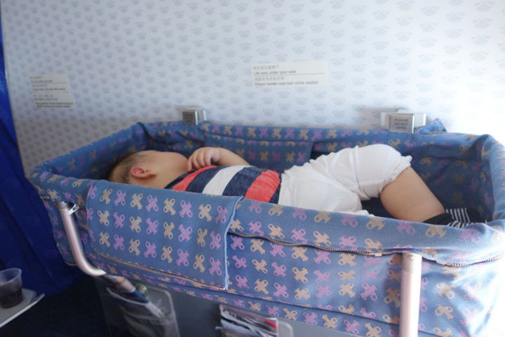 带着宝宝坐飞机的关注事项,带着宝宝坐飞机需要关注什么