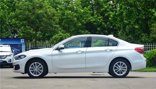 2021宝马118试驾,2019款宝马118测评视频