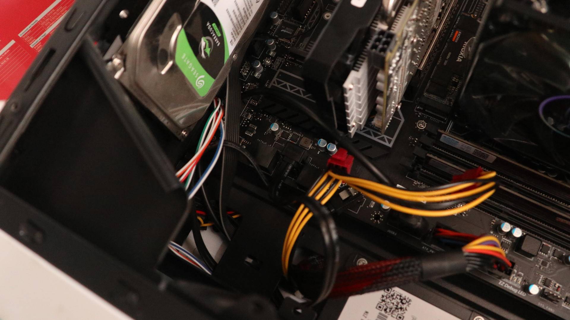 这样撞击只要+500块。就可以把配置提升三个档次，畅玩游戏都不卡