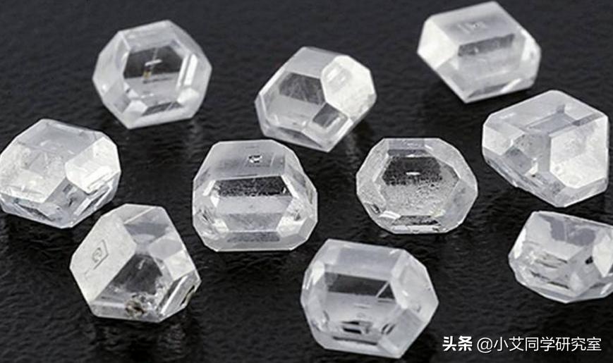 真正的黄金和真正的钻石,黄金和钻石戴一起钻石发生变化