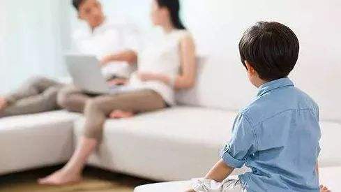 叛逆期沉迷游戏家长怎么办,如何防止孩子沉迷游戏