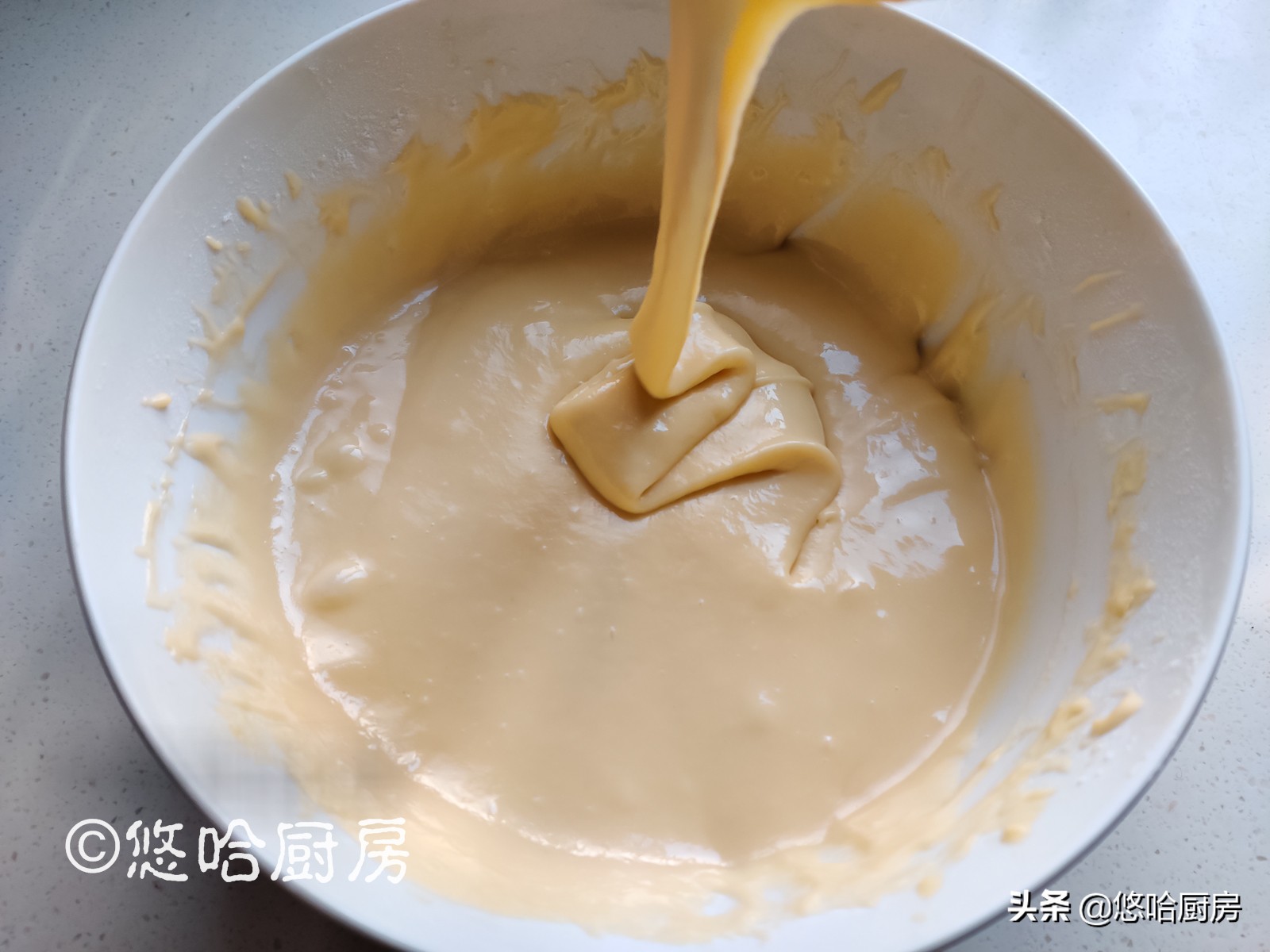 这条鱼不用刮鳞，更不用炖，一勺面糊做一条，动漫迷最爱的就是它