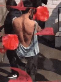 为什么火车卧铺上的充电口那么松,为什么火车上的充电口突然没电