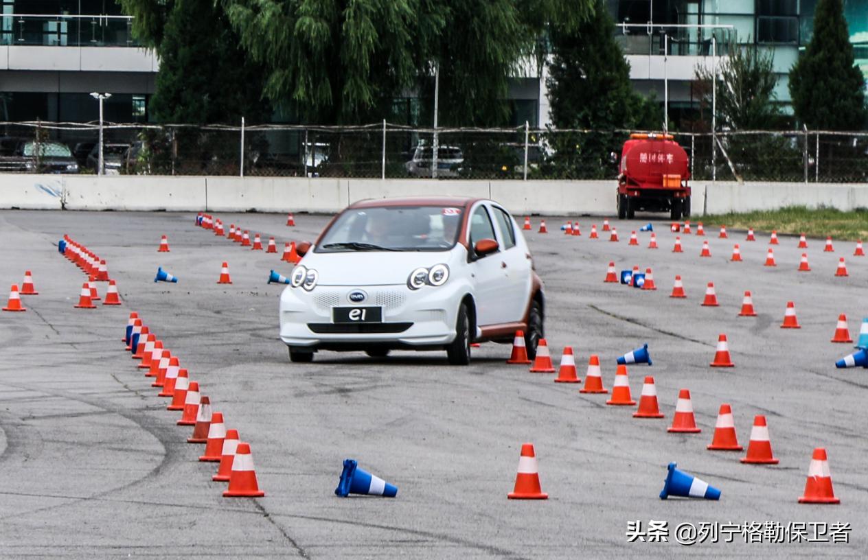 比亚迪新能源汽车e1怎样,比亚迪e1新版