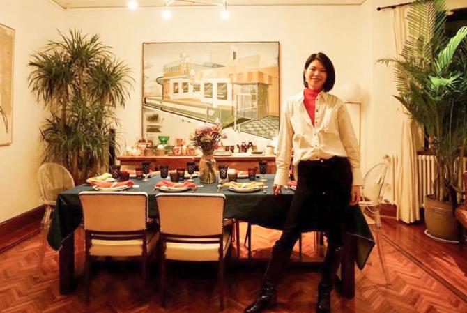 这个敢在客厅挂“*爱性**关系”画的妈妈，太飒了