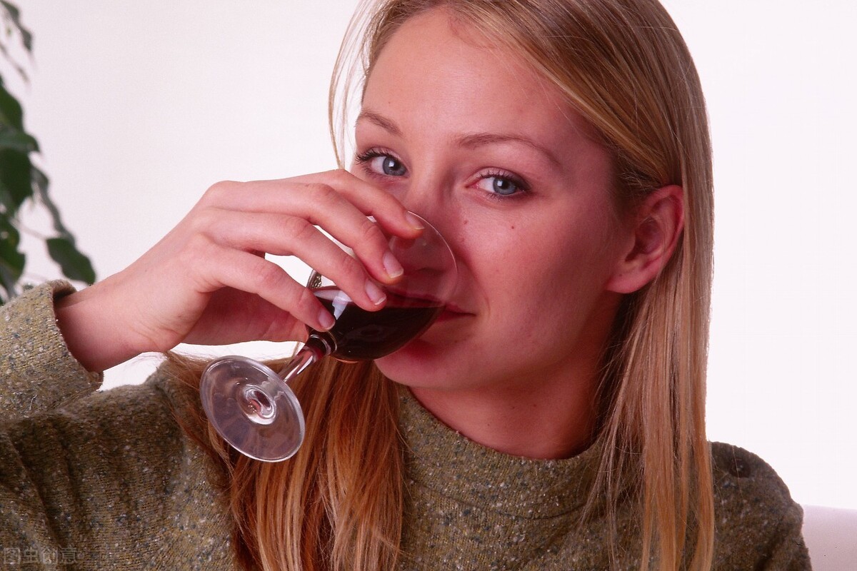 喝红酒最忌讳的礼仪,红酒三大忌