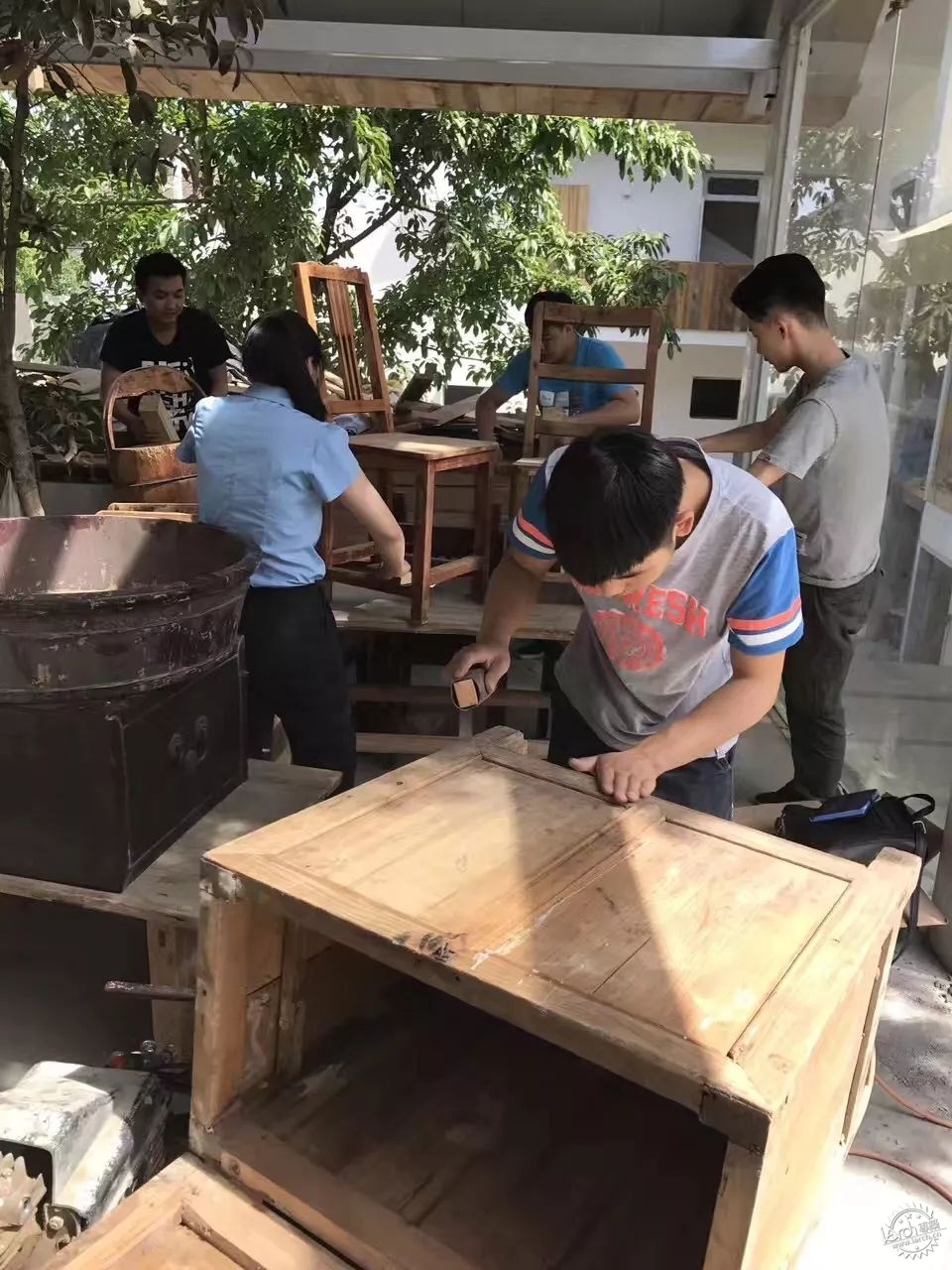 sasa，西西，设计师老王和三圣乡的“亲家DearHome”