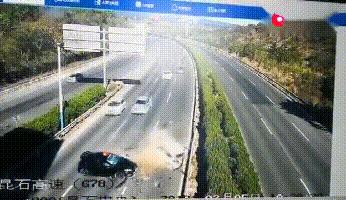 大货车倒车关注什么,货车倒车怎么避免事故