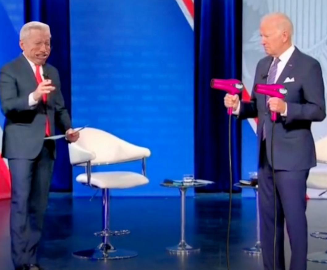 拜登摔倒魔性视频,拜登意外事件视频