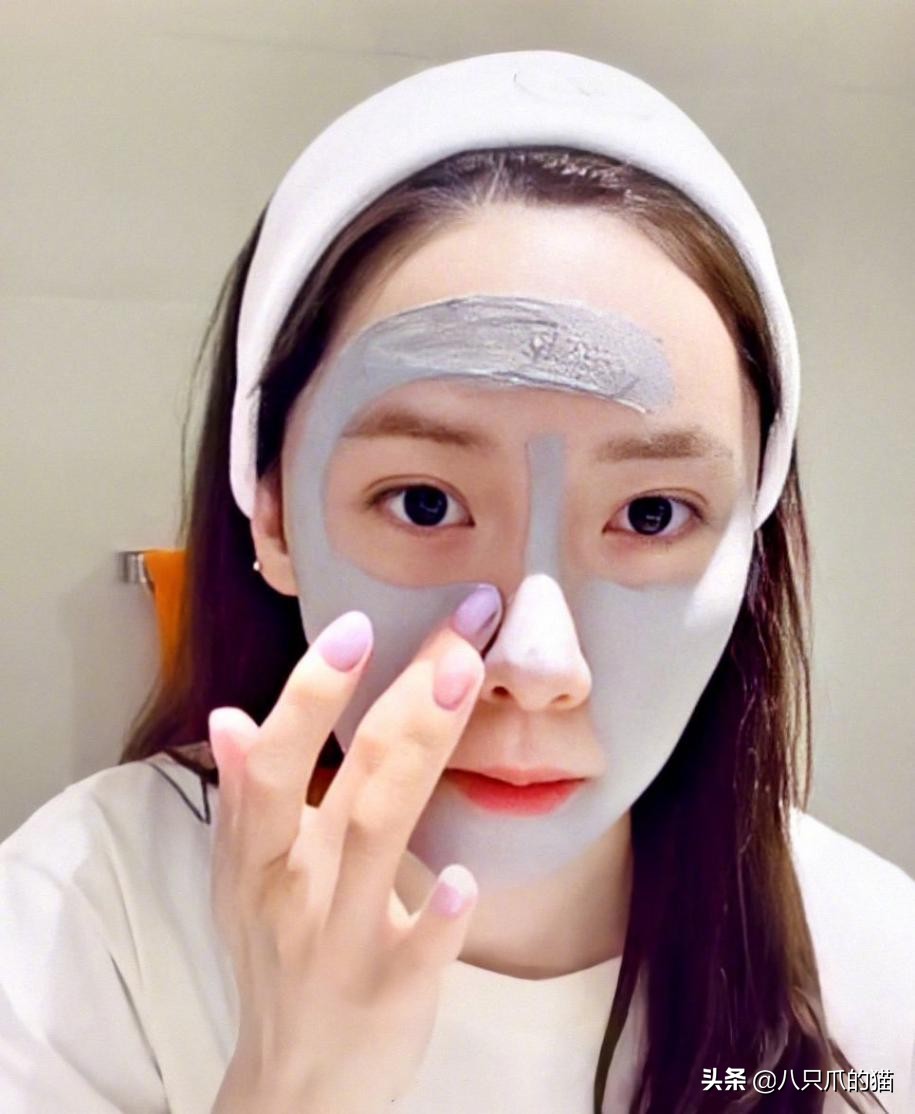 林允儿民宿私服卫衣,林允儿t恤衫