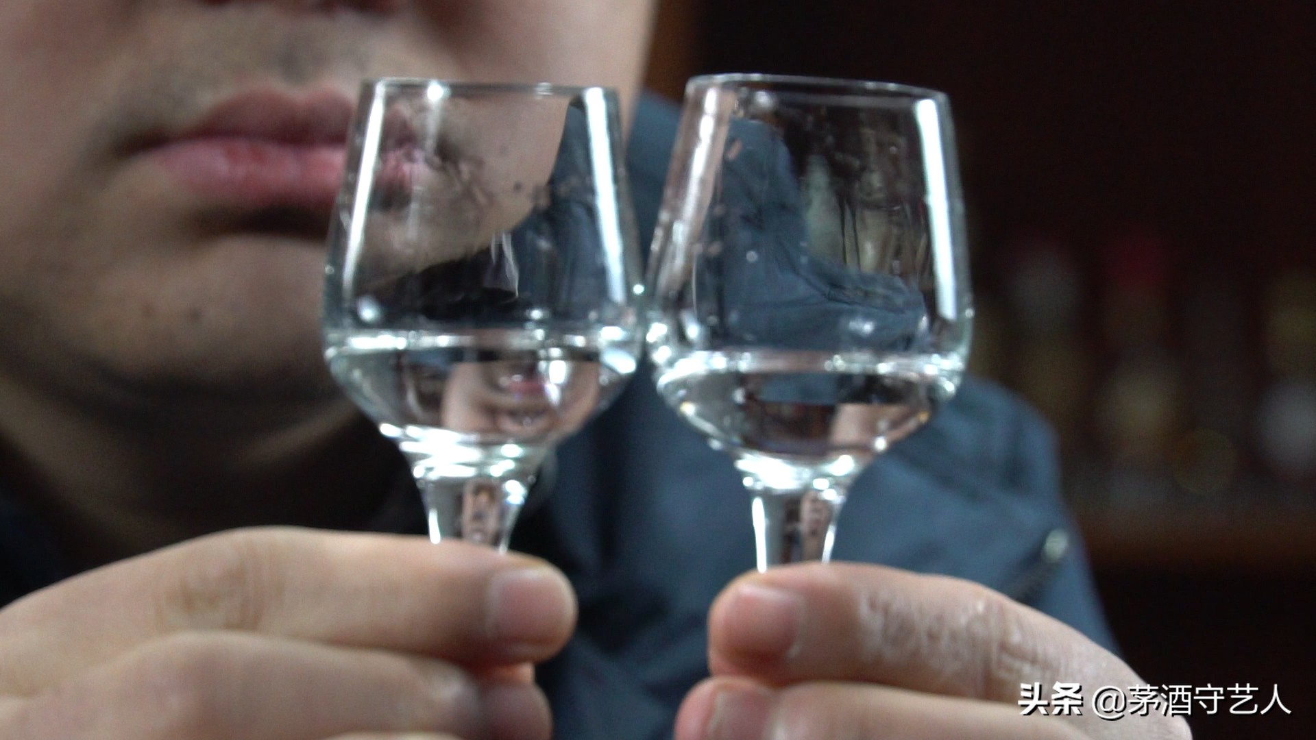 茅酒守艺人品酒古井贡酒,茅酒守艺人糖酒会