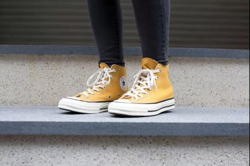 百搭又好穿，这些百元级鞋子满足了我对夏天最可爱的想象