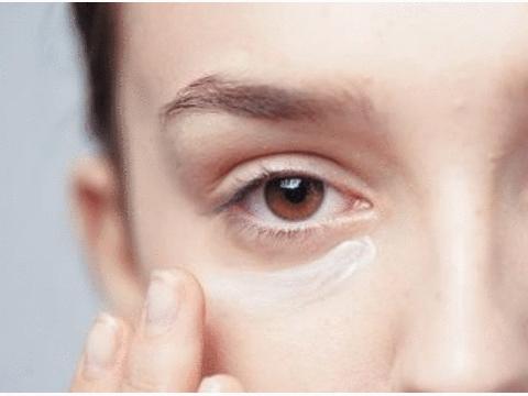 又翘又自然的睫毛初学者,如何拥有浓密纤长的睫毛