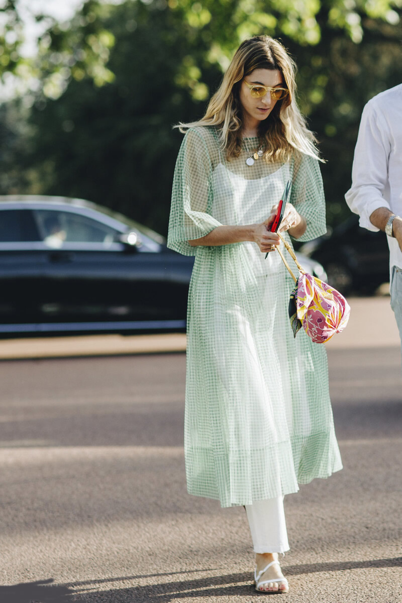 欧根纱是一种什么面料,欧根纱属于什么材料