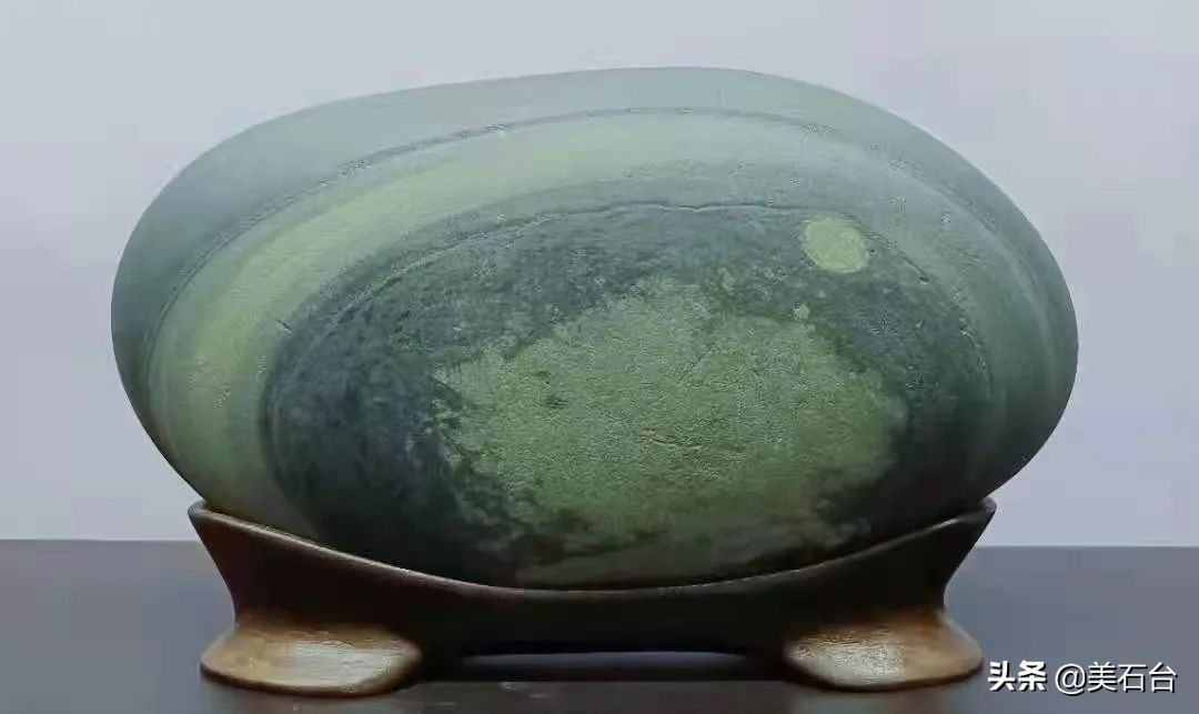 在群里拍卖古董,拍卖群里的玉石