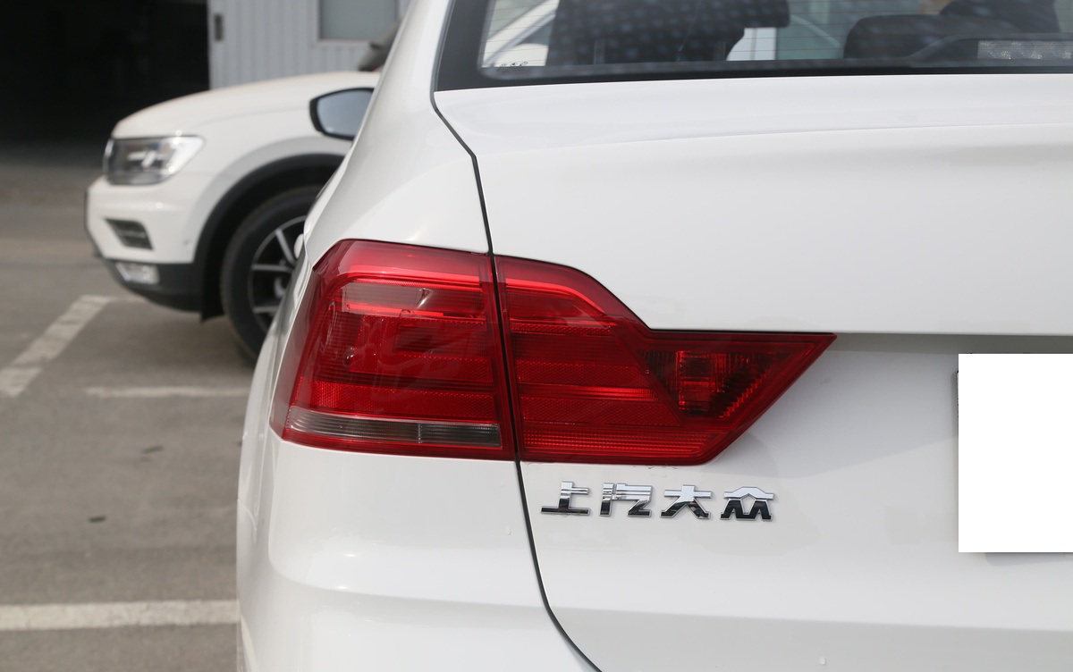 新款桑塔纳两三万公里得多少钱,皮实省油耐造的家轿桑塔纳