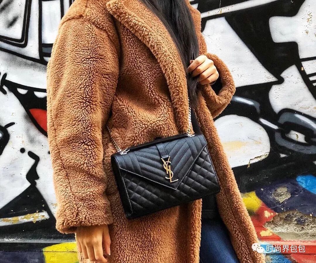 圣罗兰ysl鳄鱼压纹日落链条包,ysl圣罗兰鱼子酱玫红色链条包