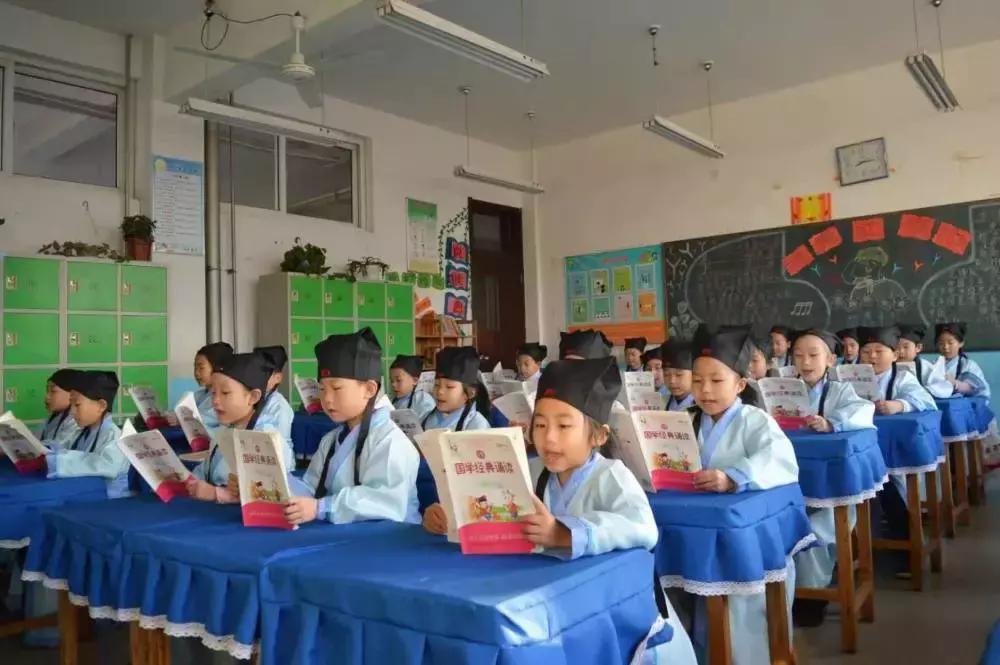 小学未成年思想道德建设活动方案,未成年人思想道德建设幼儿园教案