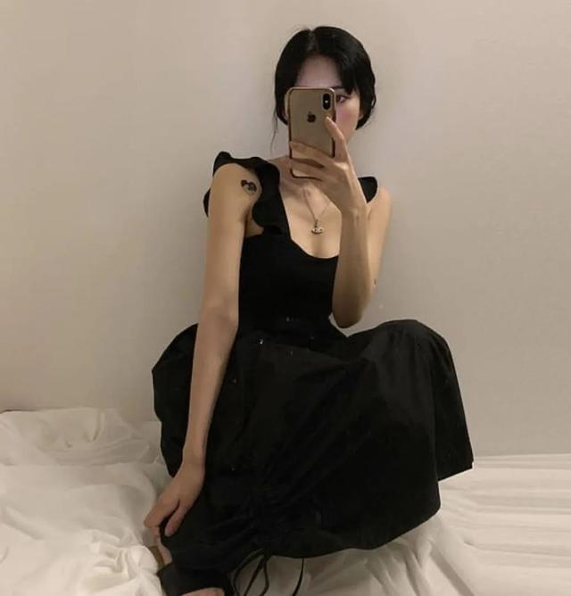 不知怎么搭配衣服？GO，跟着各国时尚博主们学穿搭！