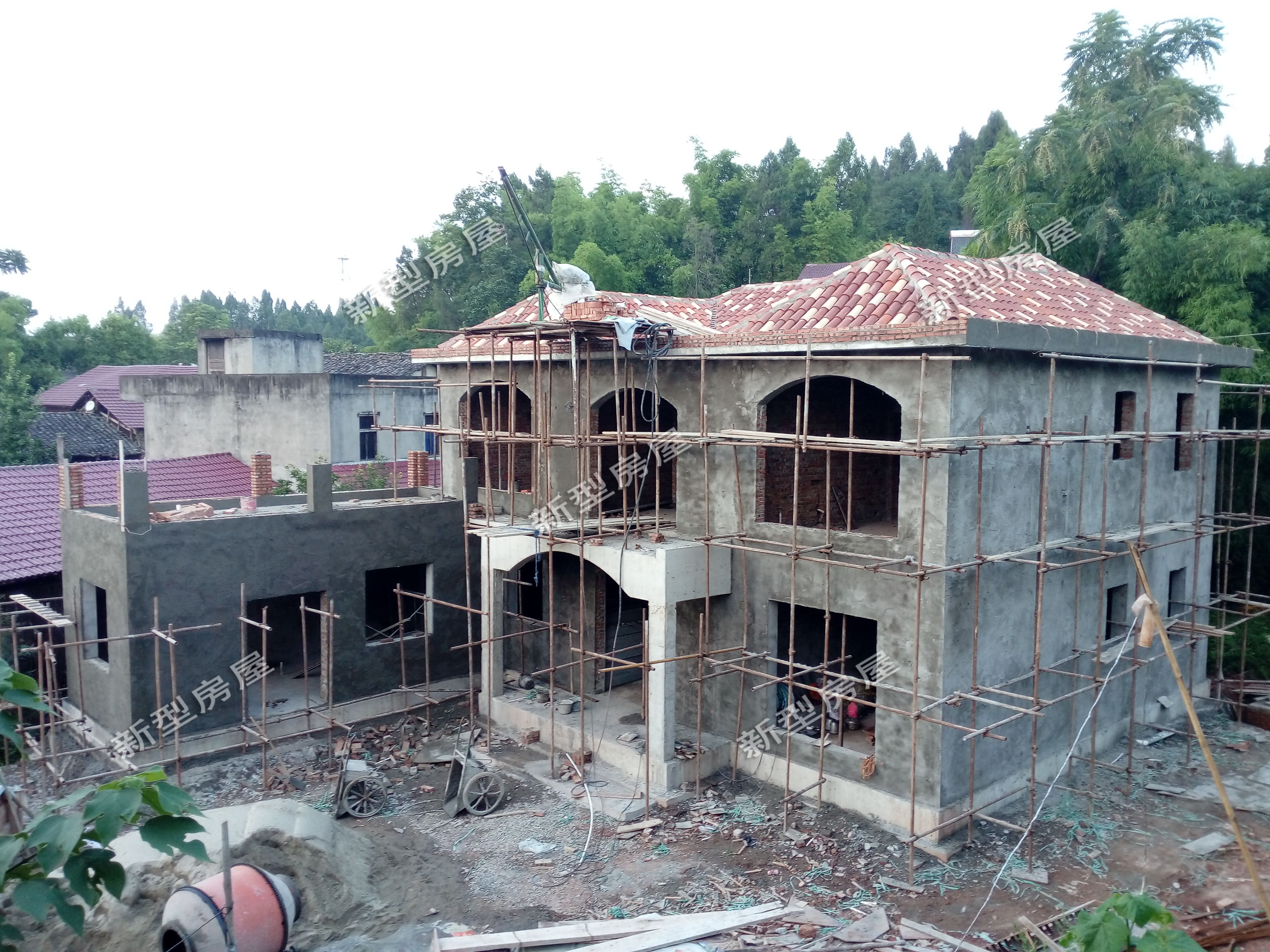 自建房屋顶漏水的永久处理方法,自建房屋屋顶漏水怎么解决