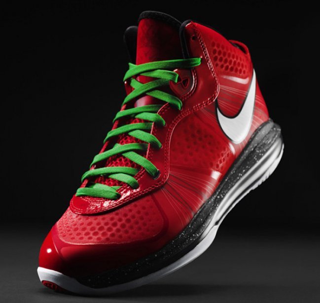 nba球员圣诞节穿什么鞋,nba球星平时穿什么鞋