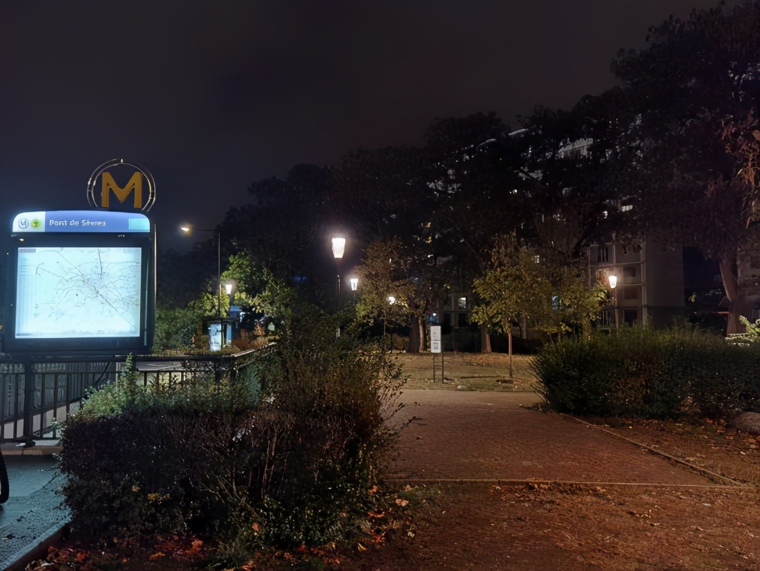 手机摄像头刮花了影响拍照吗,手机摄像头玻璃刮花有影响吗