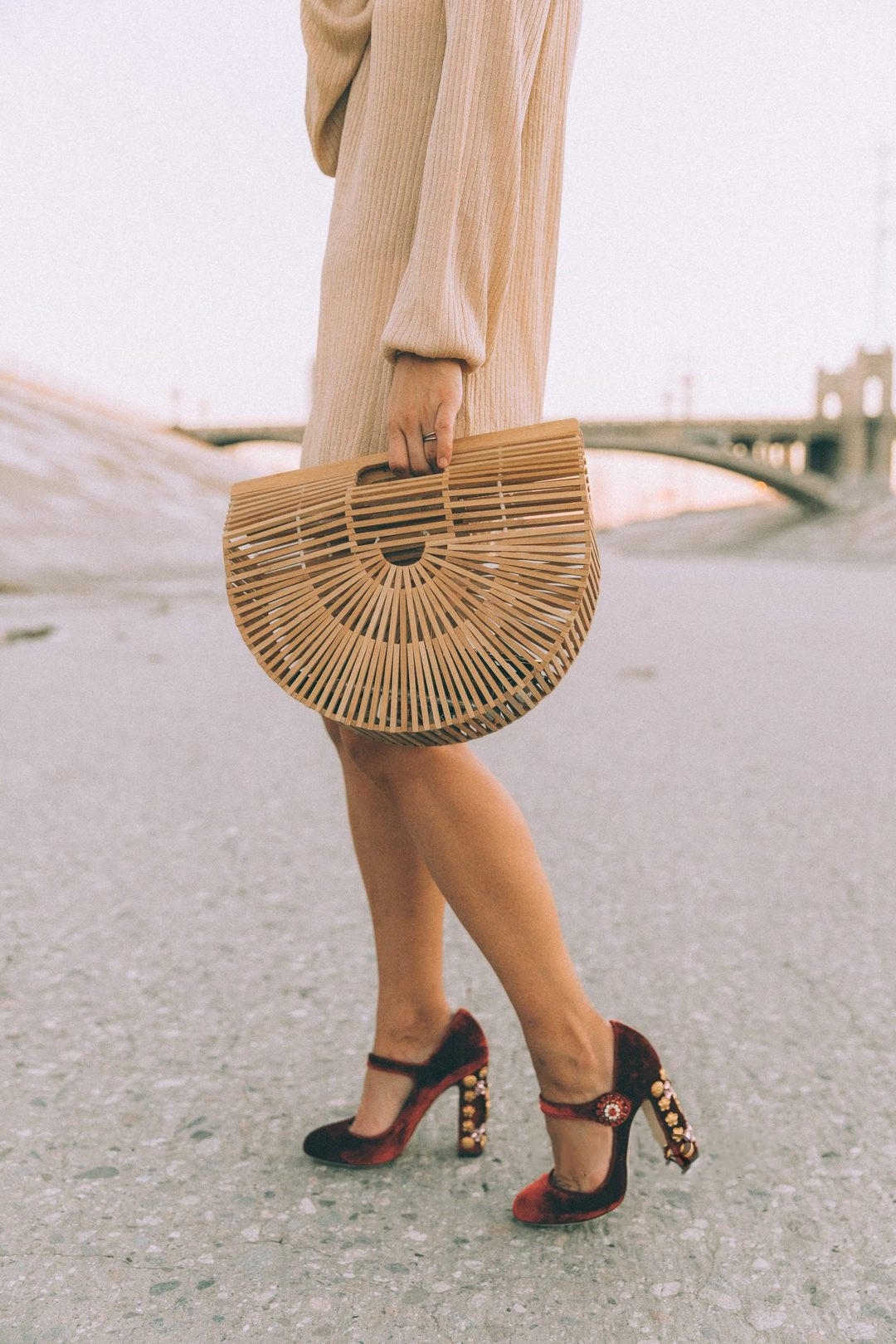 藤编包哪个颜色好看,藤编包最新款