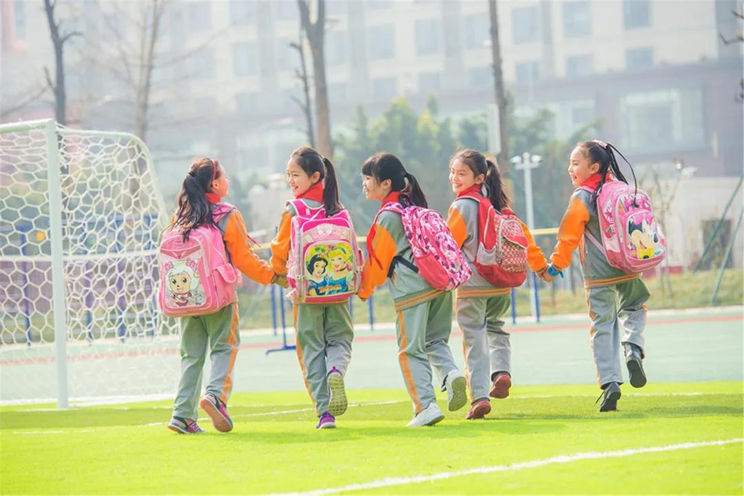 成都武侯外国语学校如何,成都武侯区外国语实验学校