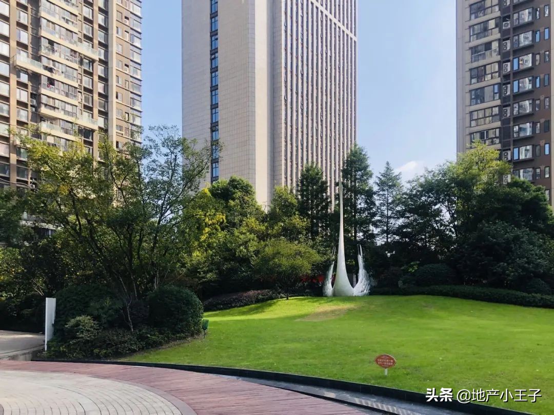 奥特三兄弟最新进展,奥体新三兄弟哪个好