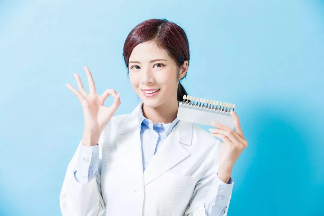 大连齿医生口腔补牙洞视频,大连牙科医生牙齿缺失怎么办