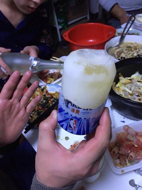 北方的冬天喝啥酒好？白酒、啤酒、葡萄酒各有好处