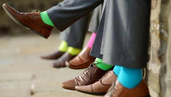 那些被男人们所不屑一顾的“袜子美学”