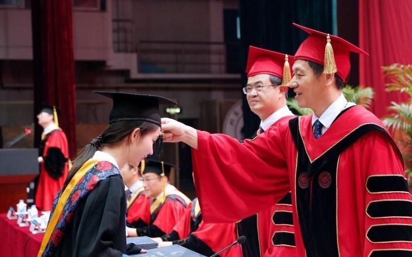 “人均985”的时代，二本生丢人吗？事实证明“专科生”才是常态