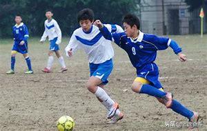 青少年足球训练7-12岁简单战术,青少年足球教学基本功视频