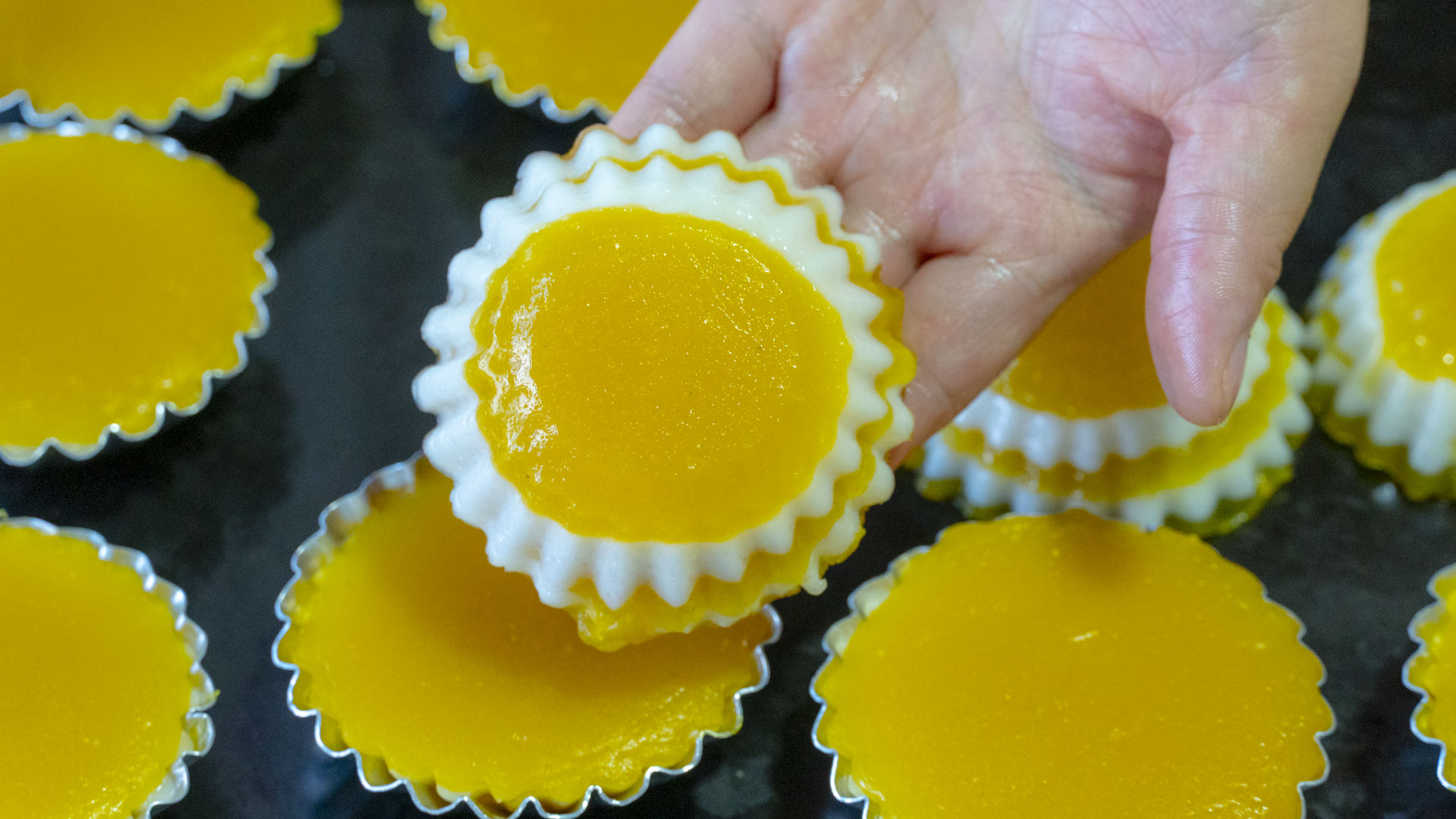 各种各样的千层马蹄糕,千层马蹄糕熟浆不够稠