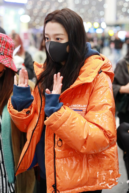 关晓彤穿过休闲鞋子,关晓彤穿白色鞋