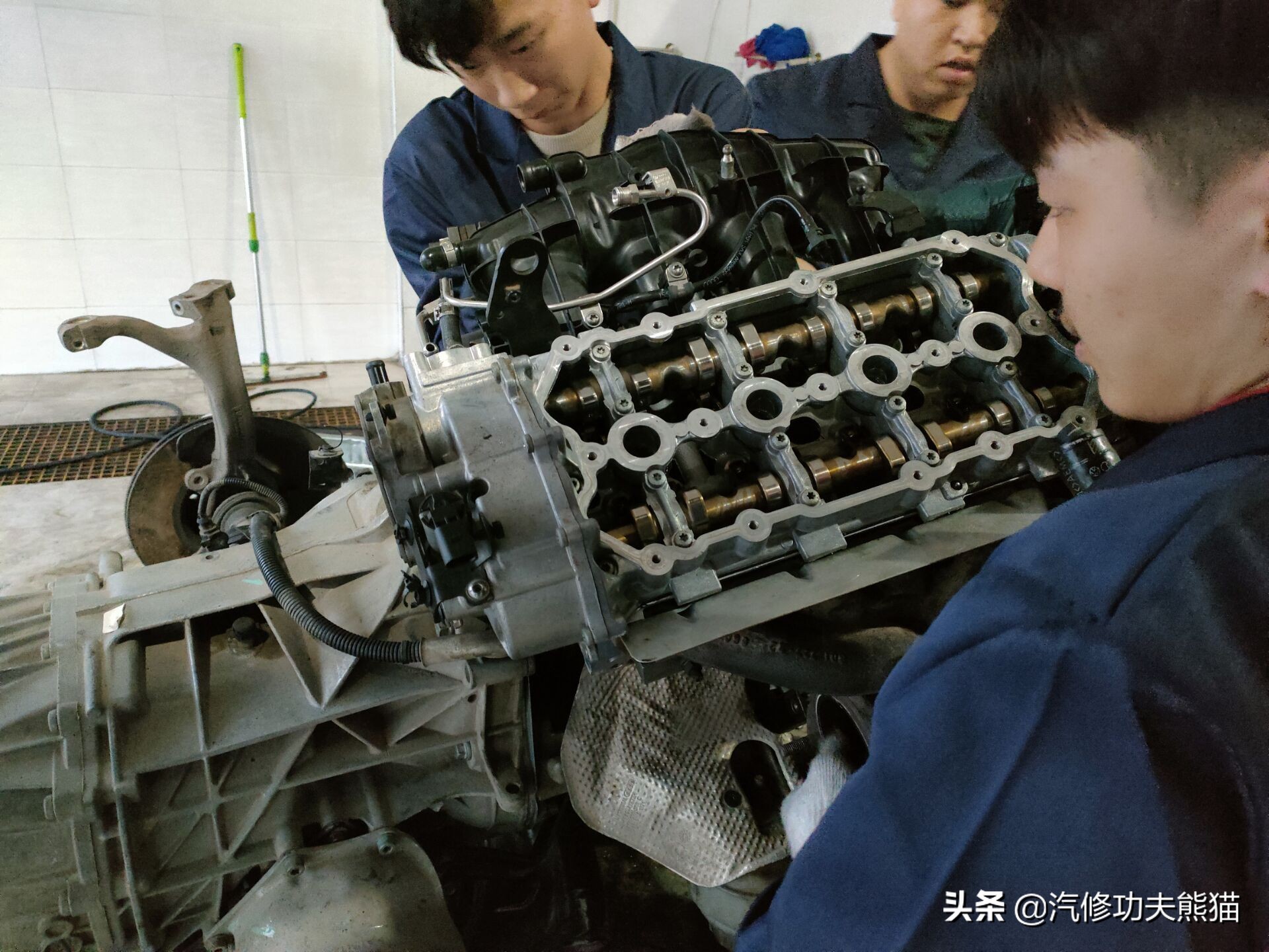 一汽奥迪a6l烧机油,08款奥迪a6l2.0t烧机油严重怎么办