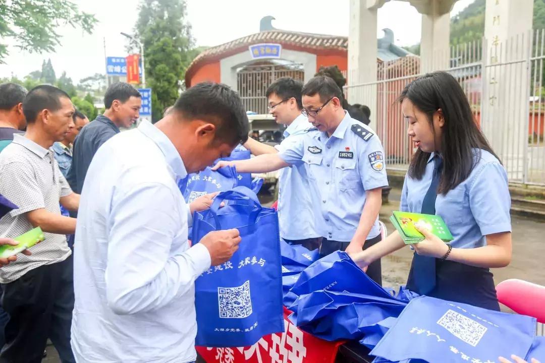 红豆杉树皮有哪些副作用,红豆杉树皮煮水可以抗癌吗