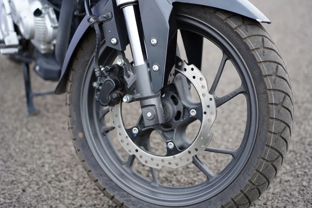 本田新大洲cbf190x摩旅,新大洲本田cbf190r对比豪爵nk150