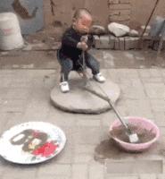 创纪录10个月卖掉近20万台挖掘机,为什么男孩子都想拥有一台挖掘机